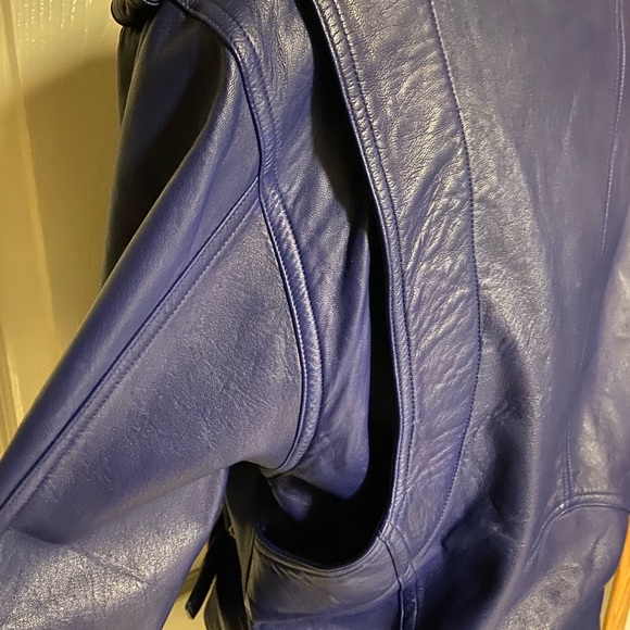Vintage JOHN MICHAEL Made in USA Leather Biker Jacket! Size Medium! - Picture 3 of 10